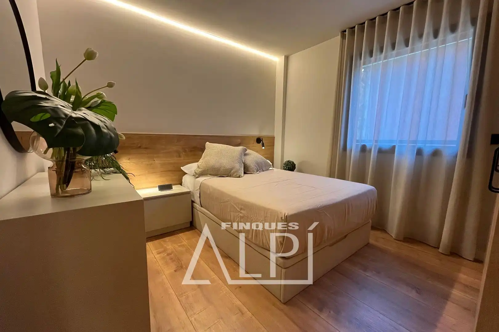 Dormitori de Apartament en venda en Puigcerdà amb Calefacció, Parquet i Traster