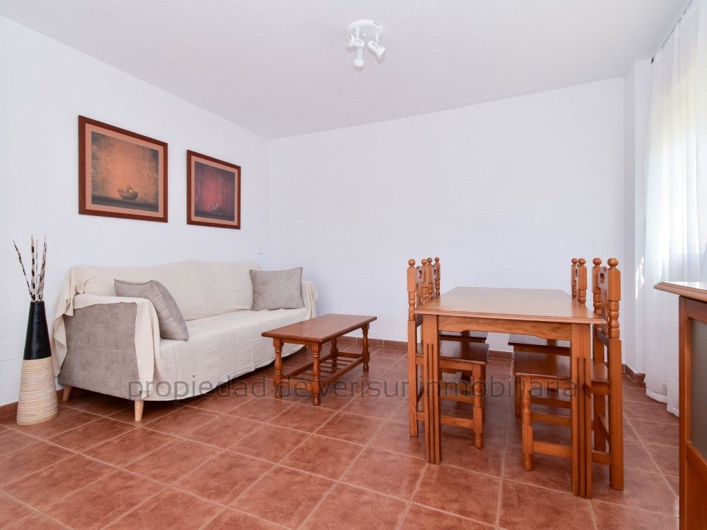 Sala d'estar de Apartament de lloguer en Águilas amb Forn, Rentadora i Microones