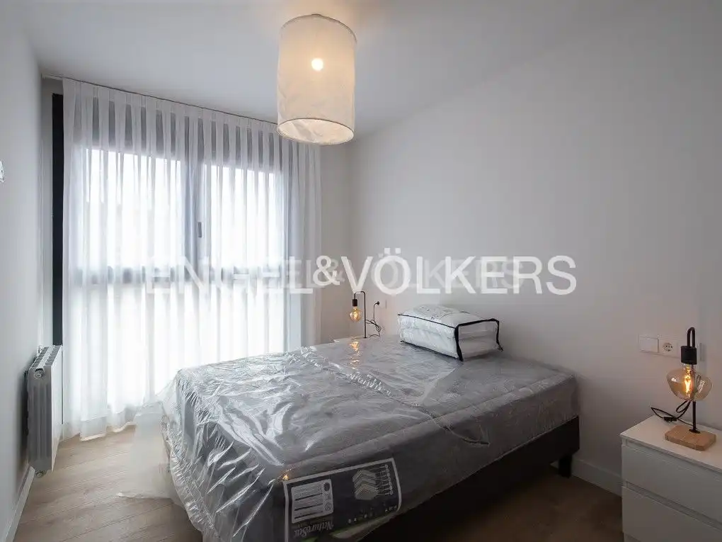Schlafzimmer von Wohnung zur Miete in Valencia mit Klimaanlage, Heizung und Parkett