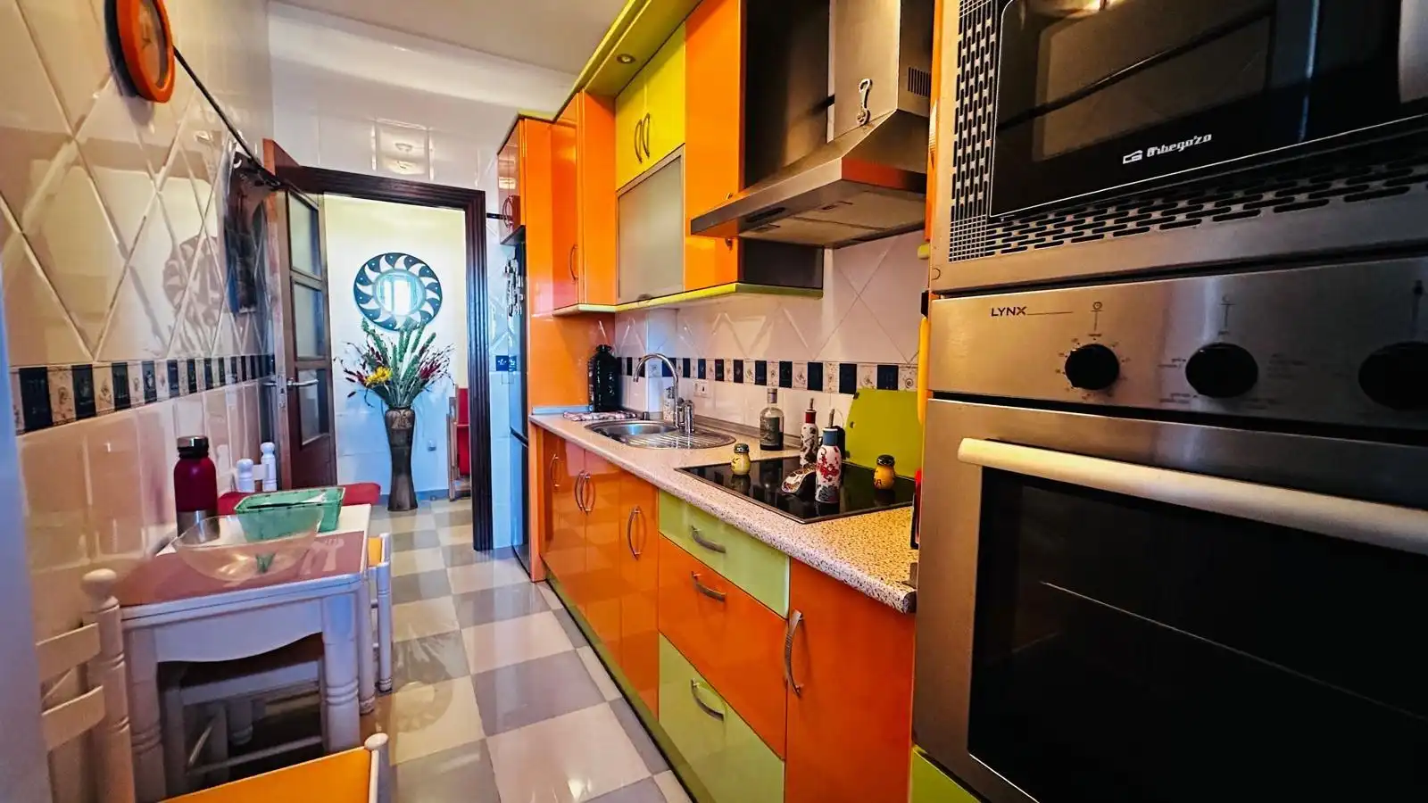 Kitchen of Flat for sale in Roquetas de Mar  with Air Conditioner, Terrace and Furnished