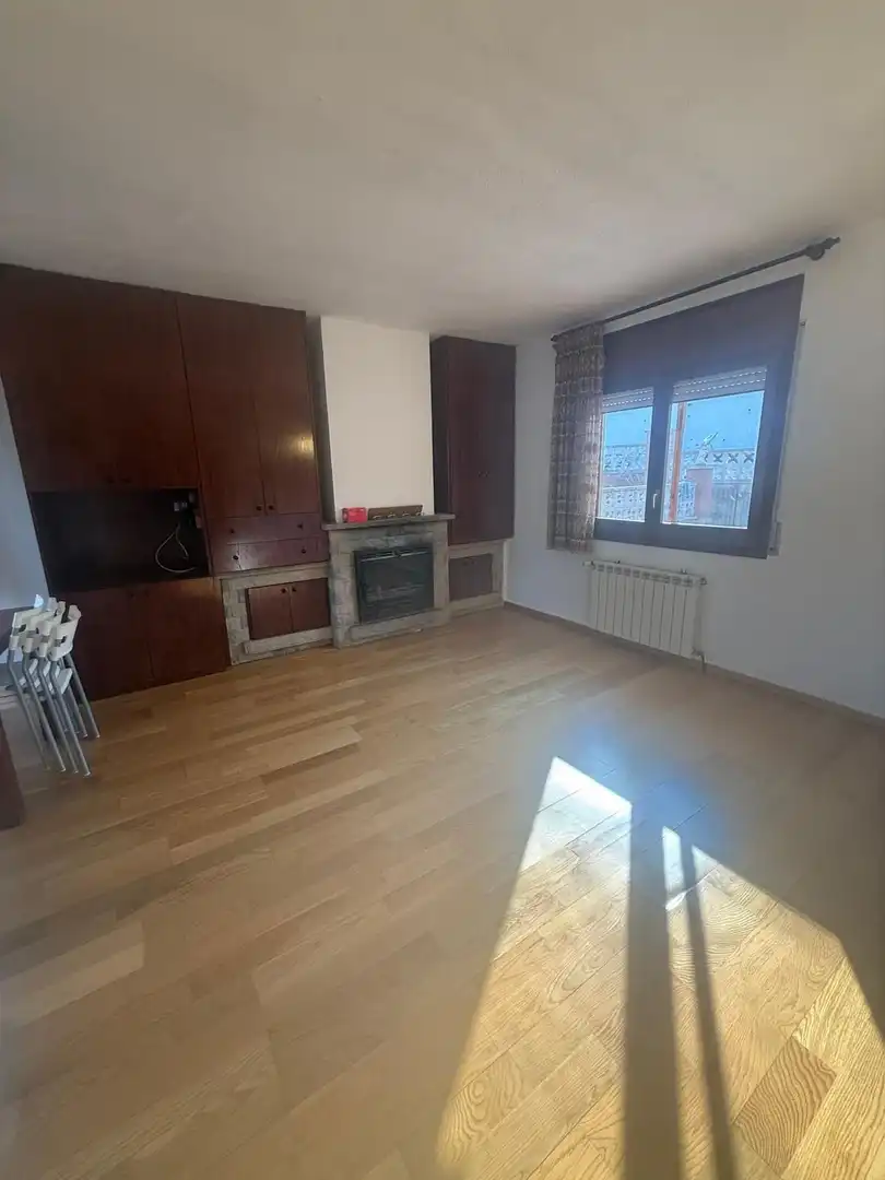 Sala d'estar de Casa o xalet en venda en Vallgorguina amb Calefacció, Terrassa i Piscina