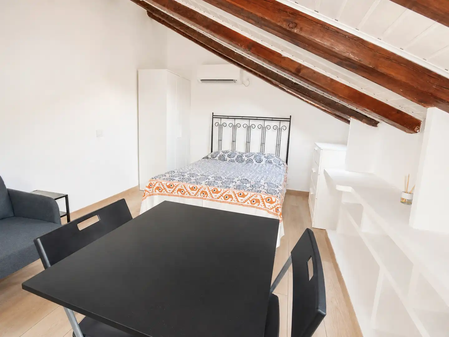 Studio à louer à Calle de San Vicente Ferrer, imagen 2