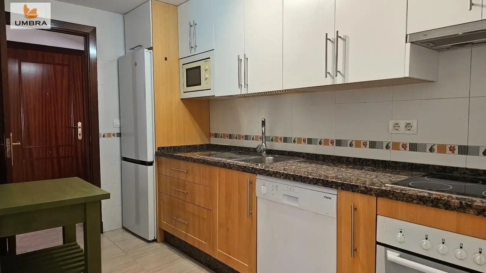 Cocina de Piso en venta en Arcos de la Frontera con Aire acondicionado, Calefacción y Jardín privado