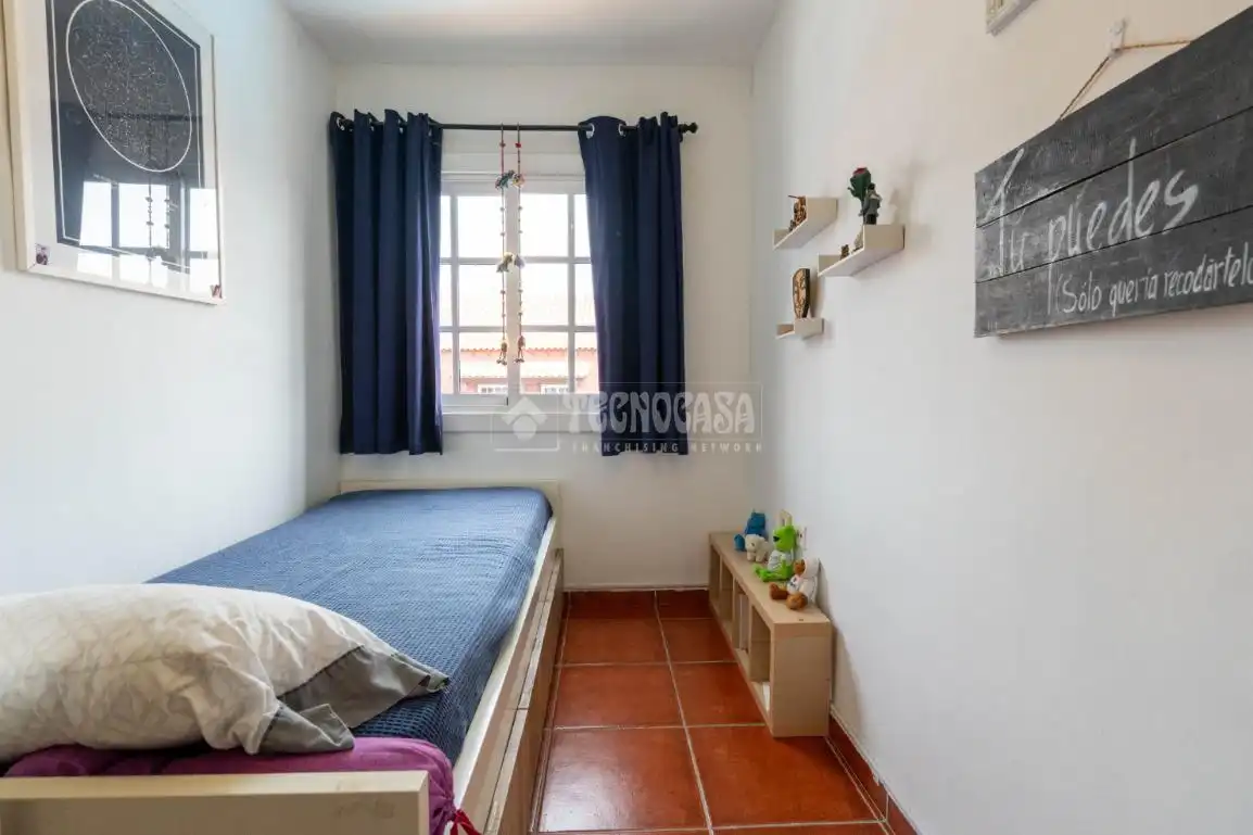Dormitori de Casa adosada en venda en Adeje amb Terrassa i Balcó