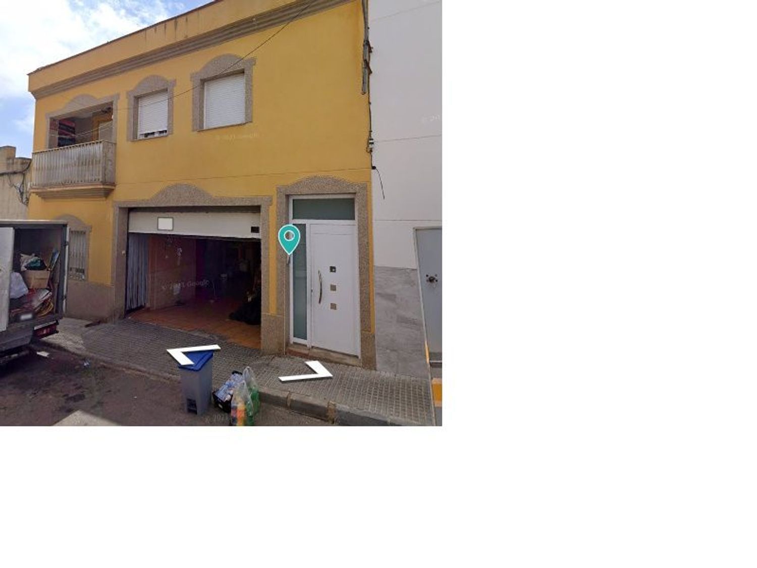 Vista exterior de Casa adosada en venda en Mérida amb Traster