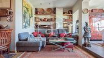 Living room of Flat for sale in San Sebastián de los Reyes  with Air Conditioner, Heating and Private garden