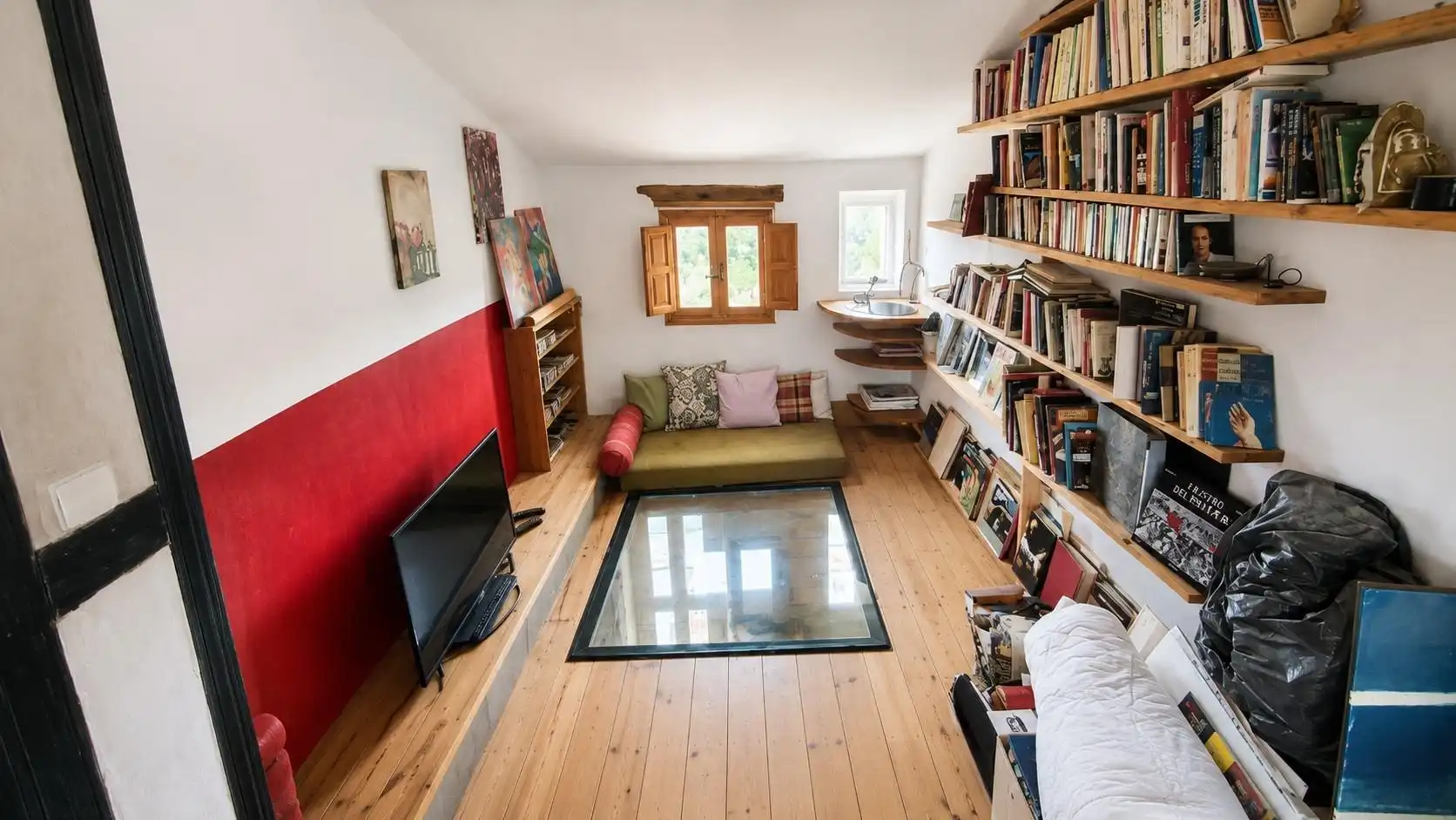 Sala de estar de Casa o chalet en venta en Aiguamúrcia con Calefacción, Trastero y Piscina
