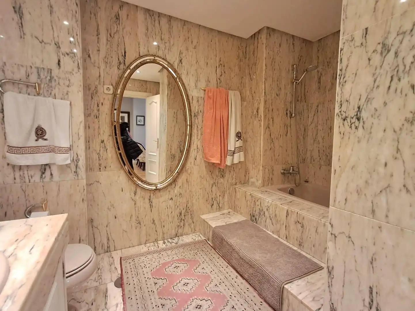 Bathroom of Flat for sale in Madrid  with Air Conditioner, Heating and Private garden