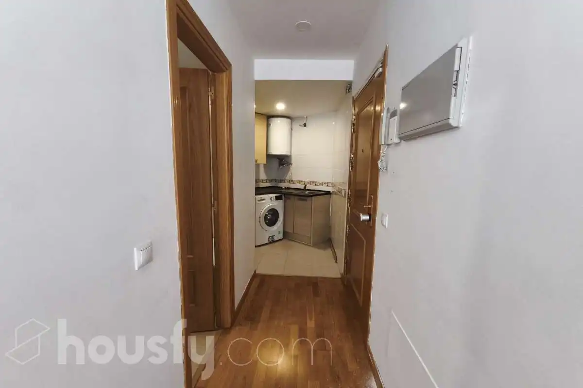 Flat for rent in Madrid  with Heating and Parquet flooring