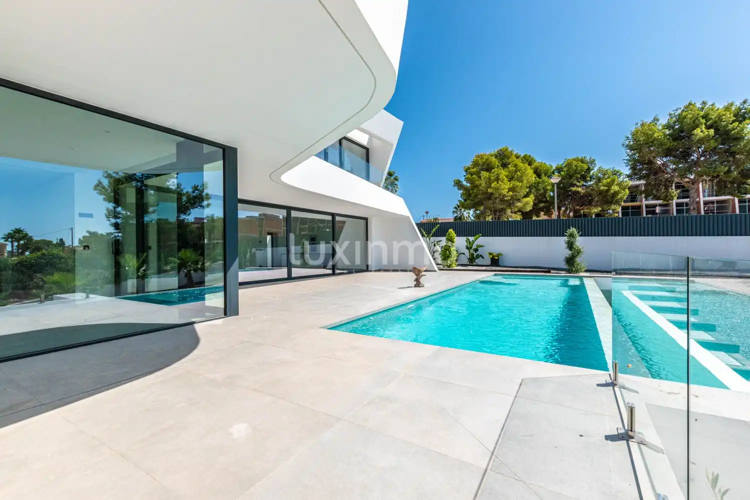 Chalet con piscina en venta en Marisol Park - Ortembach - Los Almendros, imagen 6
