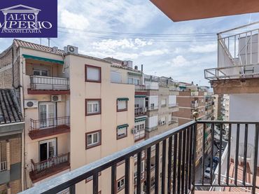Piso con ascensor en venta en Calle MARQUES DE MONDEJAR
