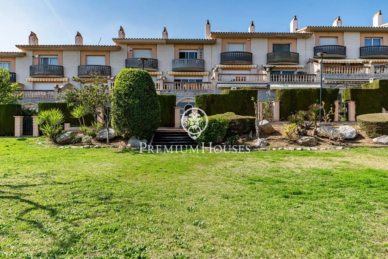 Garden of Detached homes for sale in Sant Pere de Ribes  with Air Conditioner, Heating and Private garden