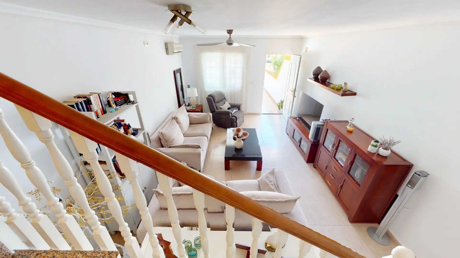 Sala d'estar de Casa o xalet en venda en Los Alcázares amb Aire condicionat, Terrassa i Traster