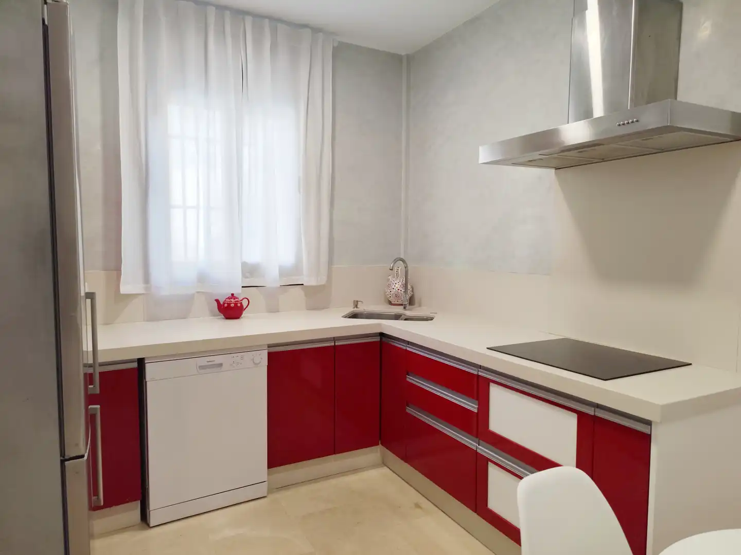 Wohnung zur Miete in Calle Banda Playa, V Centenario - Piletas - Capuchinos