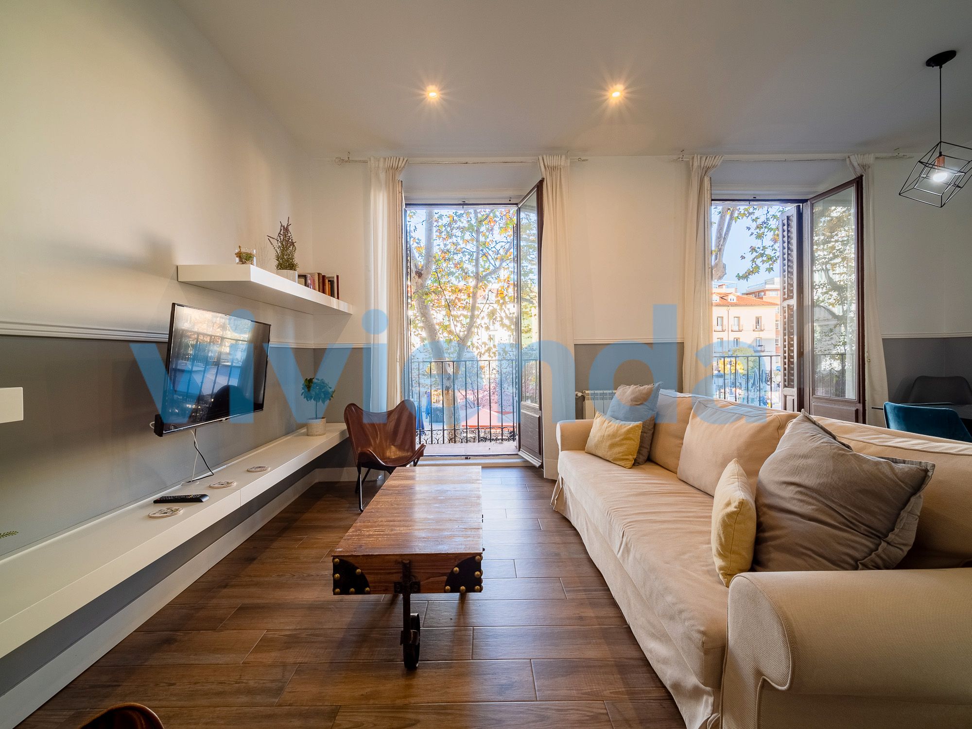 Living room of Flat to rent in  Madrid Capital  with Air Conditioner, Heating and Balcony