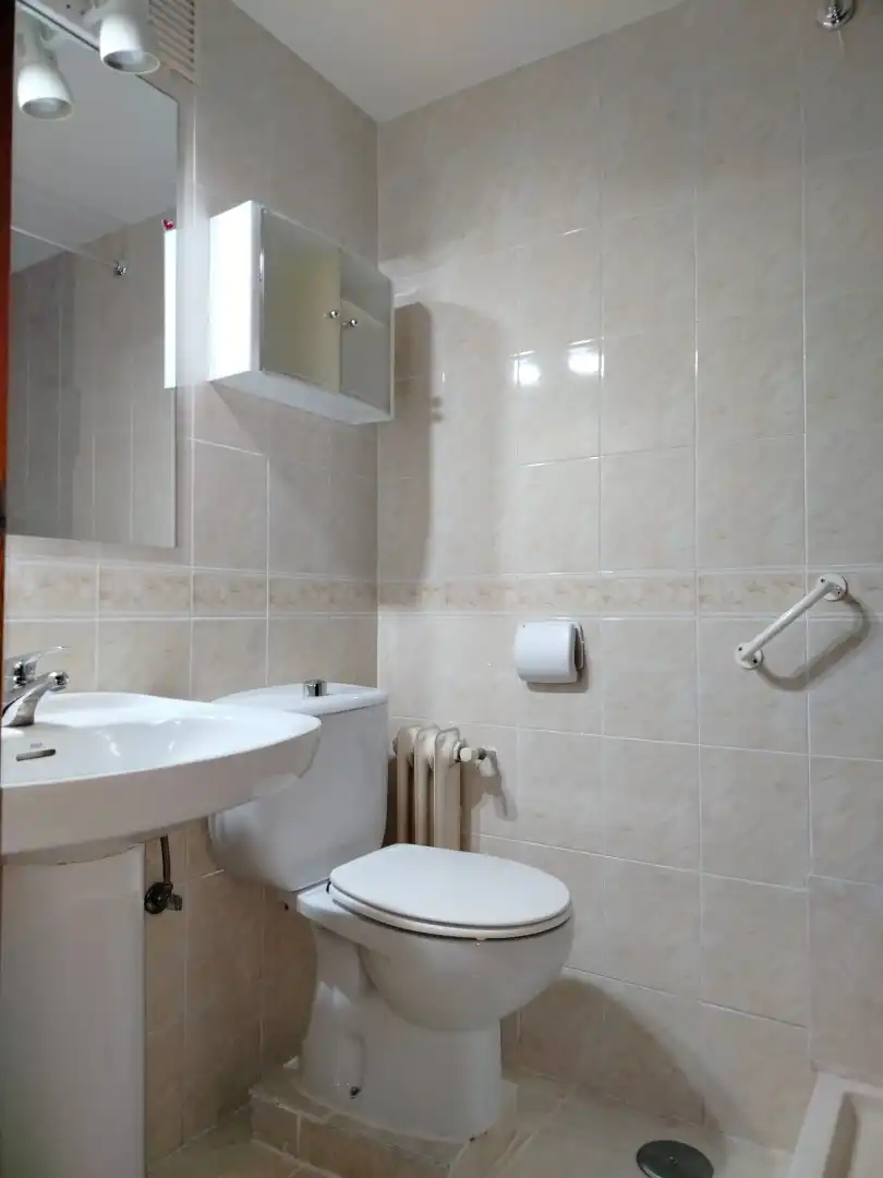 Bany de Pis en venda en Fuenlabrada amb Aire condicionat, Calefacció i Parquet
