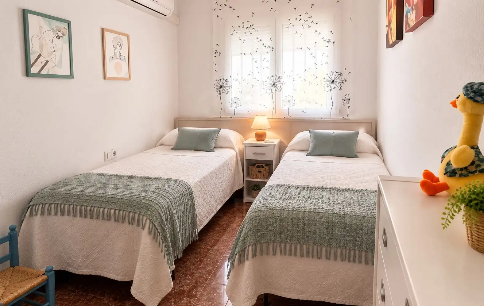 Habitación de Casa adosada en venta en Cubelles con Aire acondicionado y Piscina