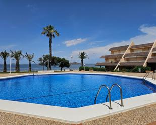 Piscina de Pis de lloguer en La Manga del Mar Menor amb Terrassa i Piscina comunitària