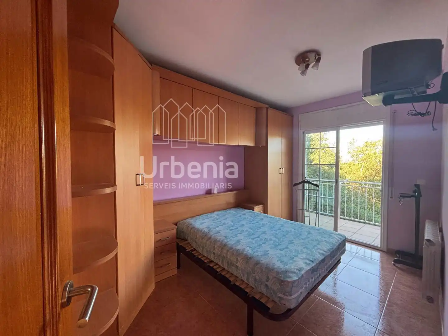 Dormitori de Casa o xalet en venda en Tordera amb Calefacció, Terrassa i Moblat