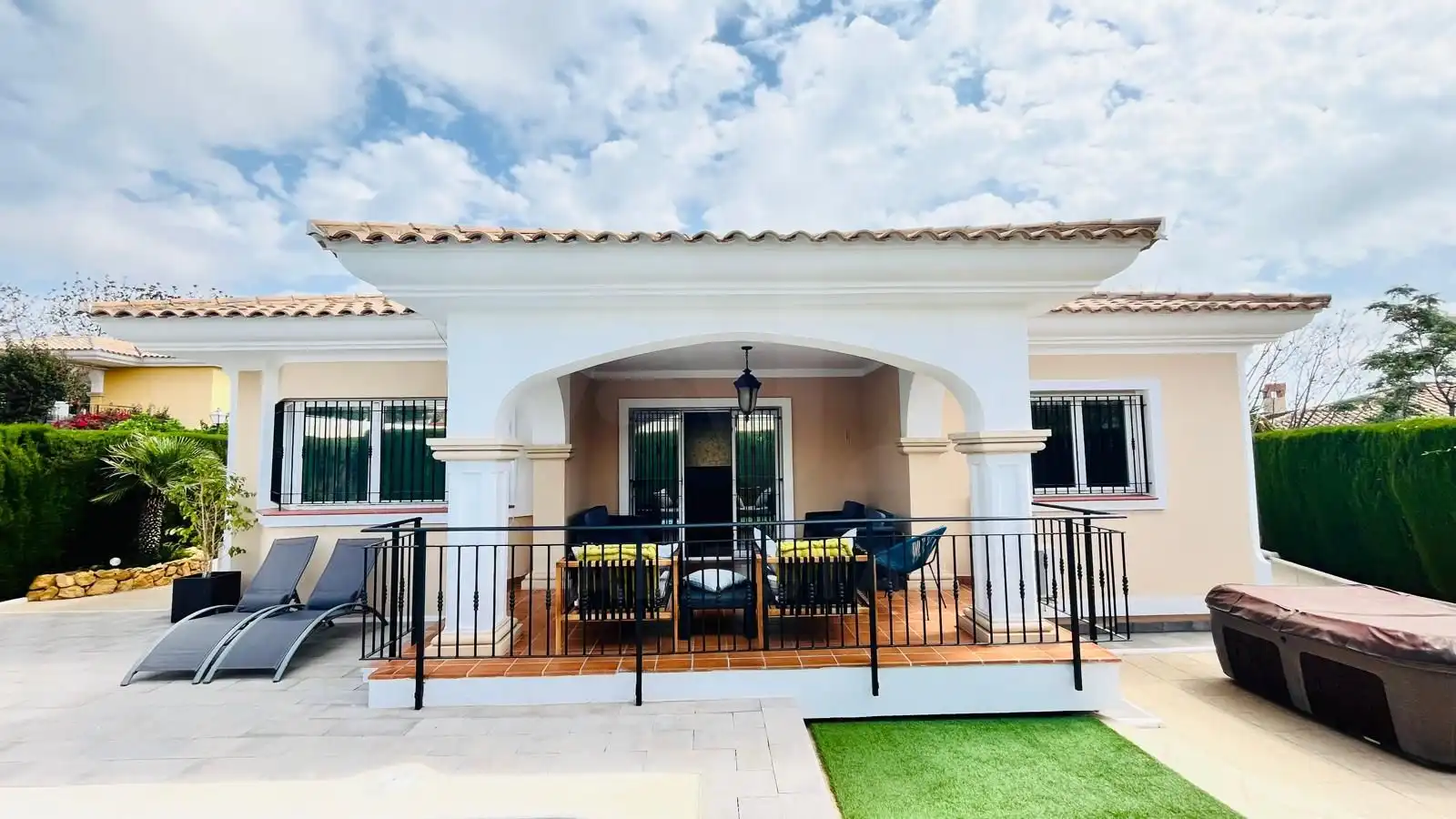 Detached house with pool for sale in carrer del Vespre, imagen 3