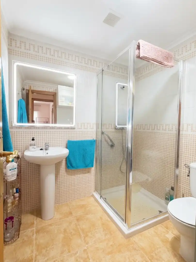 Baño de Piso en venta en Náquera con Aire acondicionado, Calefacción y Terraza