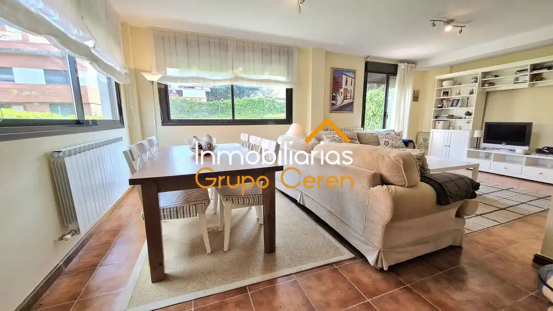 Jardín de Casa adosada en venta en Cirueña con Calefacción, Jardín privado y Terraza