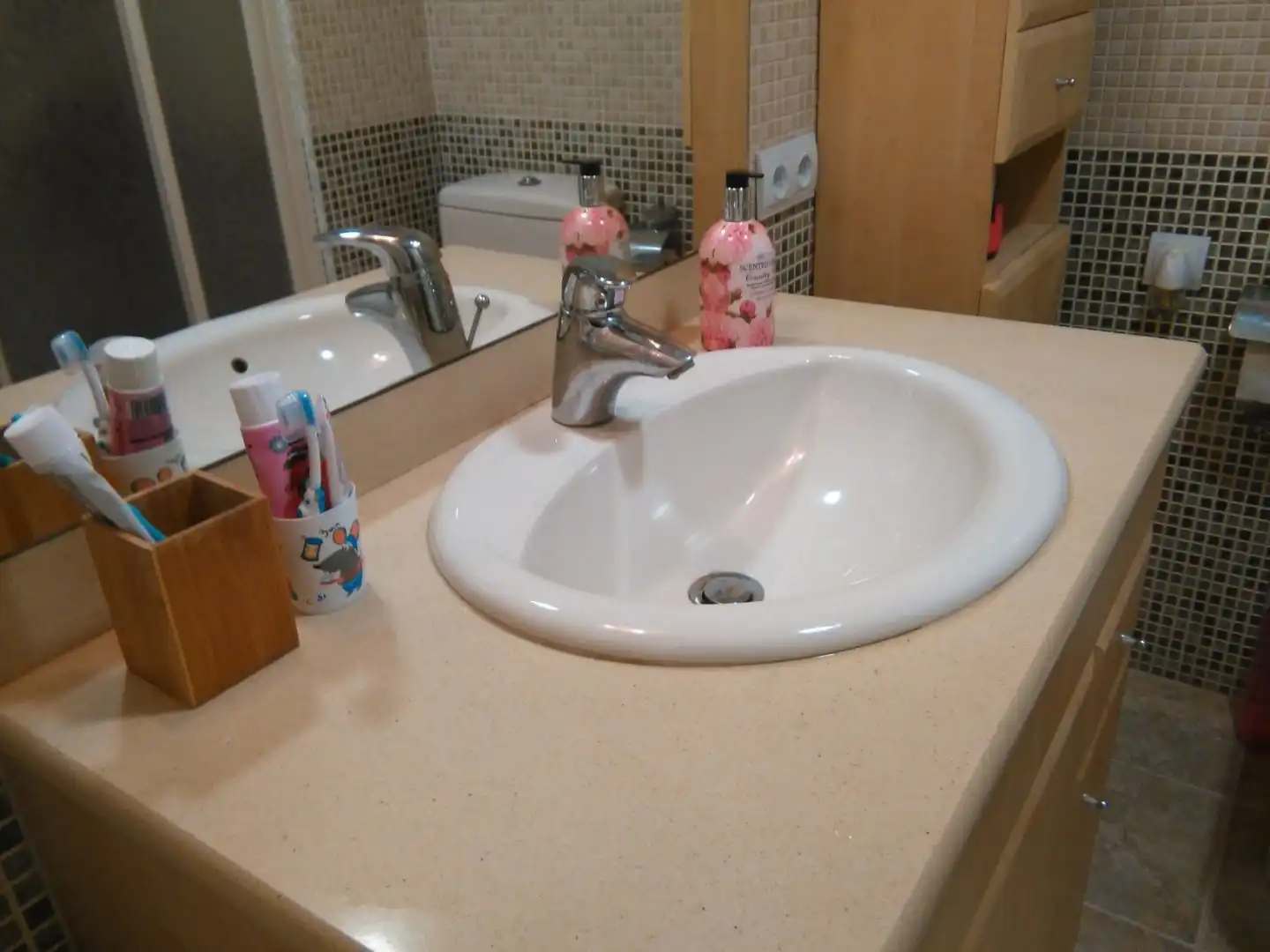 Baño de Piso de alquiler en La Pobla de Farnals con Aire acondicionado, Calefacción y Terraza