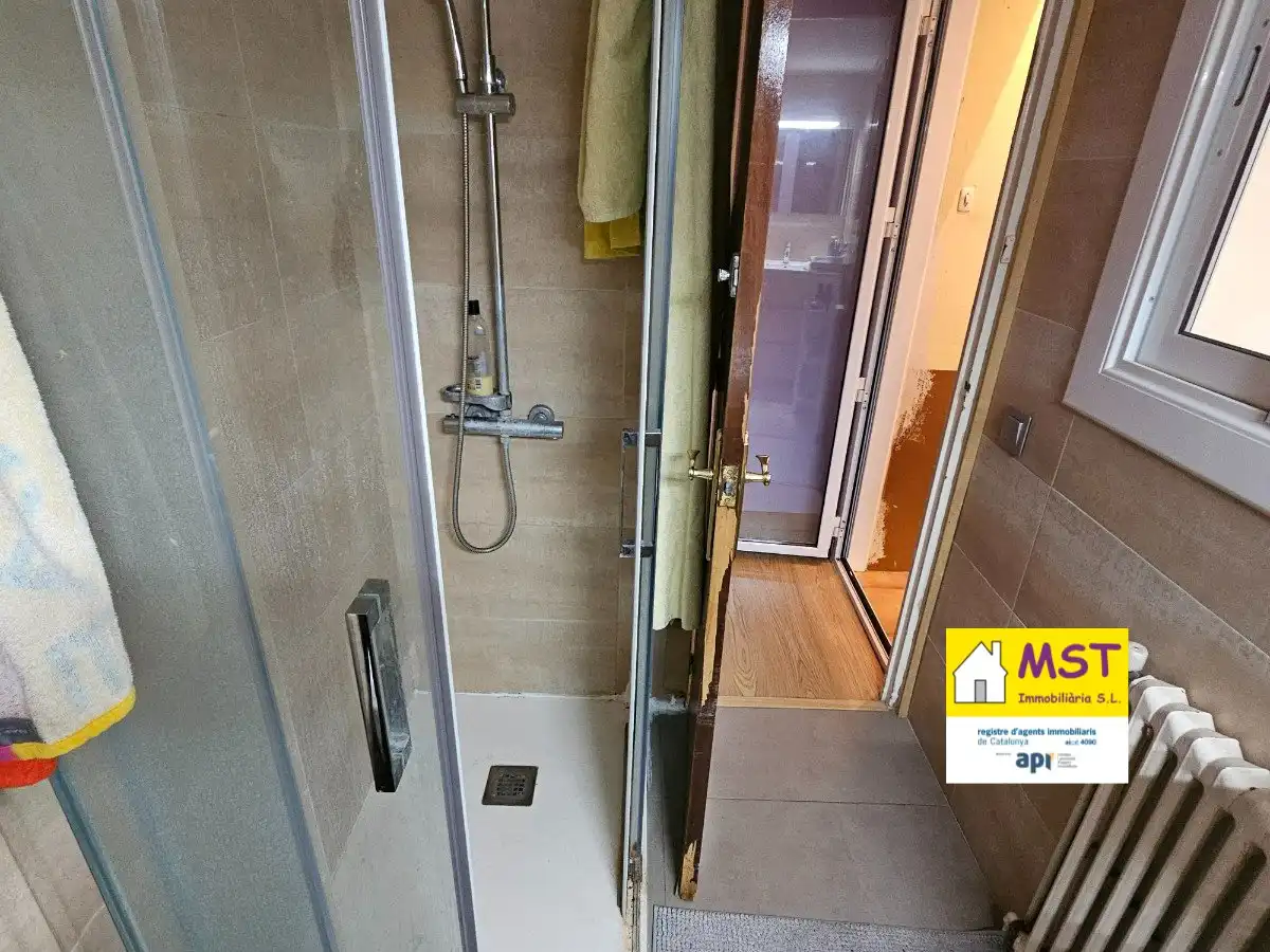 Baño de Piso en venta en Navàs con Calefacción, Parquet y Terraza