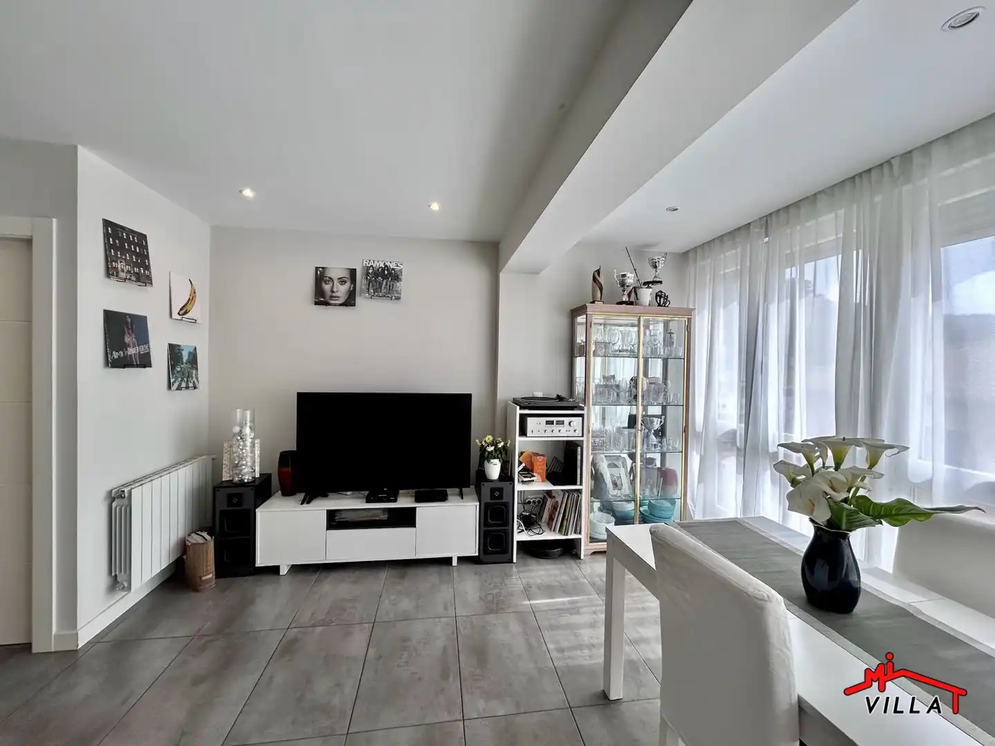 Sala de estar de Piso en venta en Laredo con Calefacción y Terraza