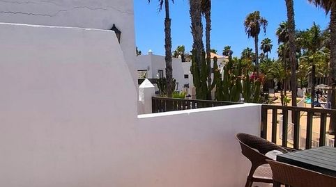 Foto 3 de Apartamento en venta en Corralejo, La Oliva