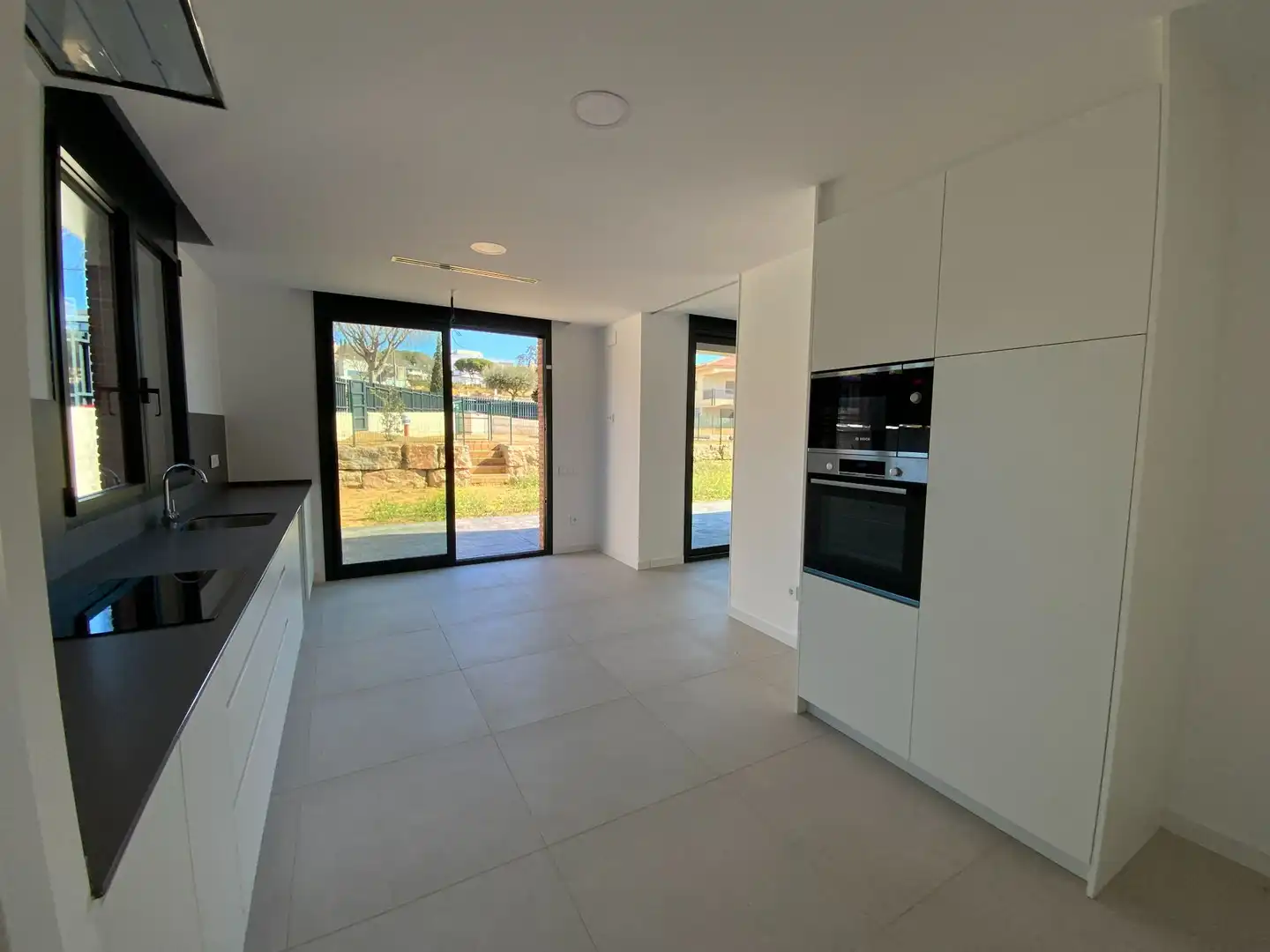 Cocina de Casa o chalet en venta en Mataró con Aire acondicionado, Calefacción y Jardín privado