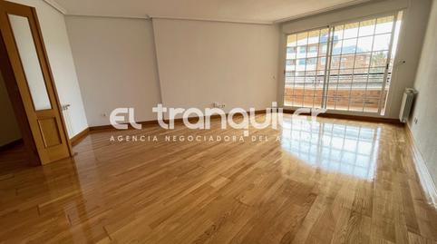 Photo 5 of Flat for rent in Calle Sorolla, Golf - El Carralero, Majadahonda