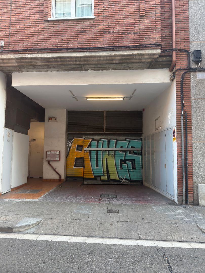 Garage for sale in L'Hospitalet de Llobregat