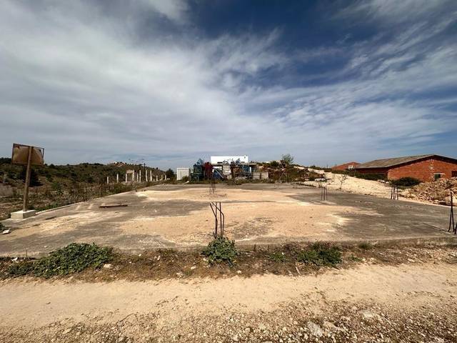 Terreno residencial en Venta en L'Énova