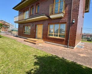 Exterior view of House or chalet for sale in El Astillero    with Heating, Private garden and Terrace