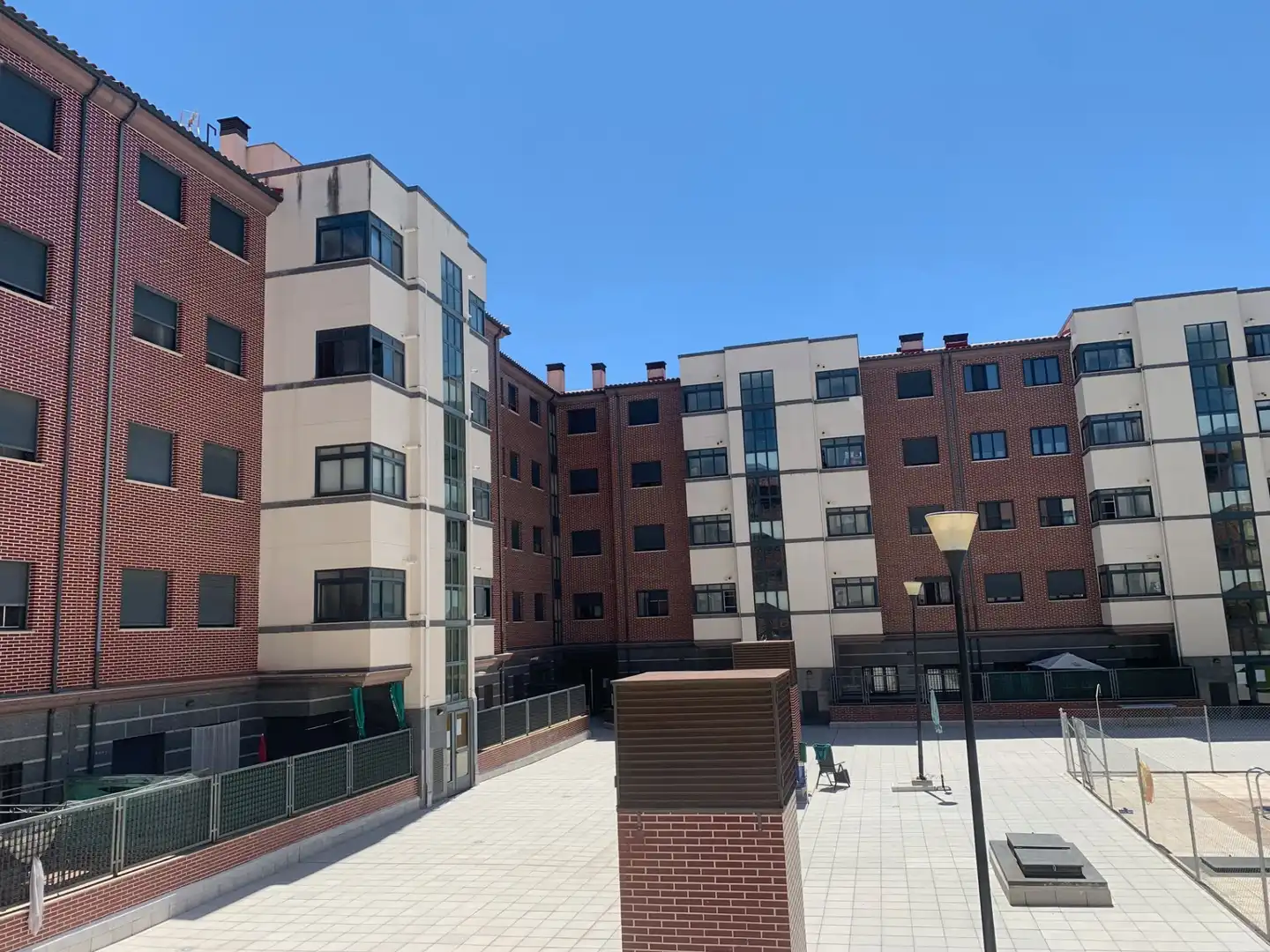 Exterior view of Garage for sale in Ávila