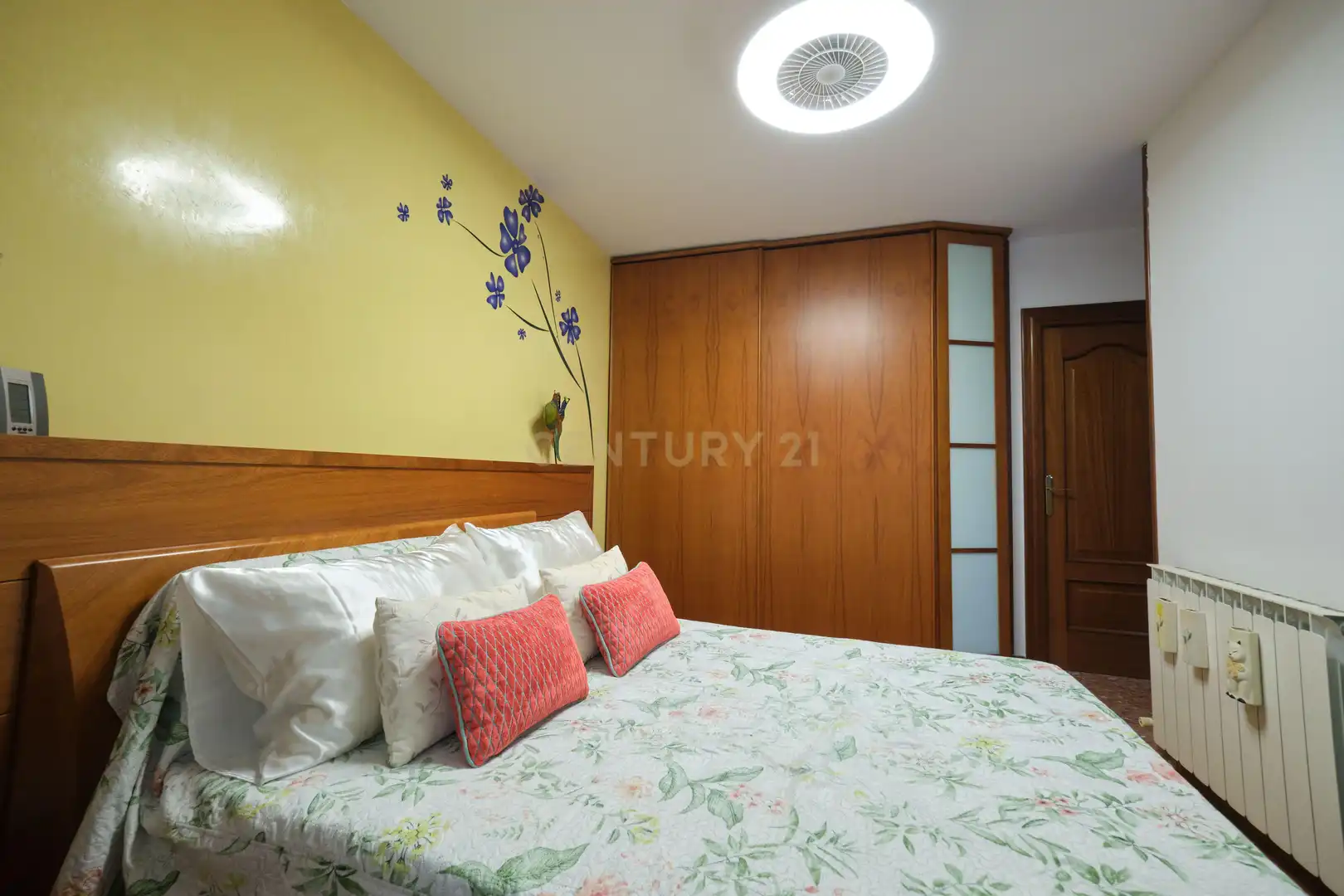 Habitación de Apartamento en venta en Sant Boi de Llobregat con Trastero