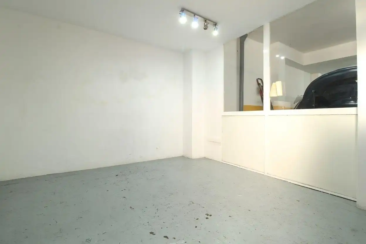 Local comercial en venda a Llevant, imagen 5