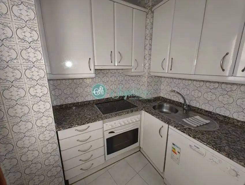 Cocina de Piso en venta en Segovia con Calefacción, Parquet y Trastero
