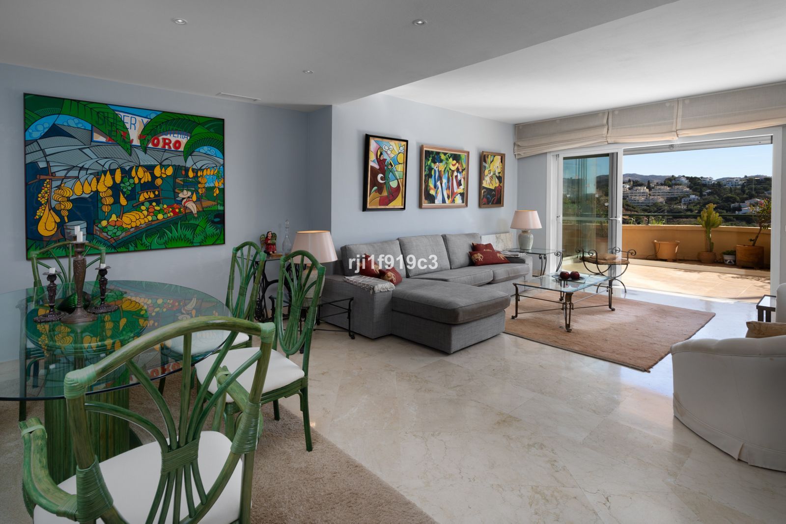 Living room of Apartment for sale in Marbella  with Private garden, Terrace and Furnished