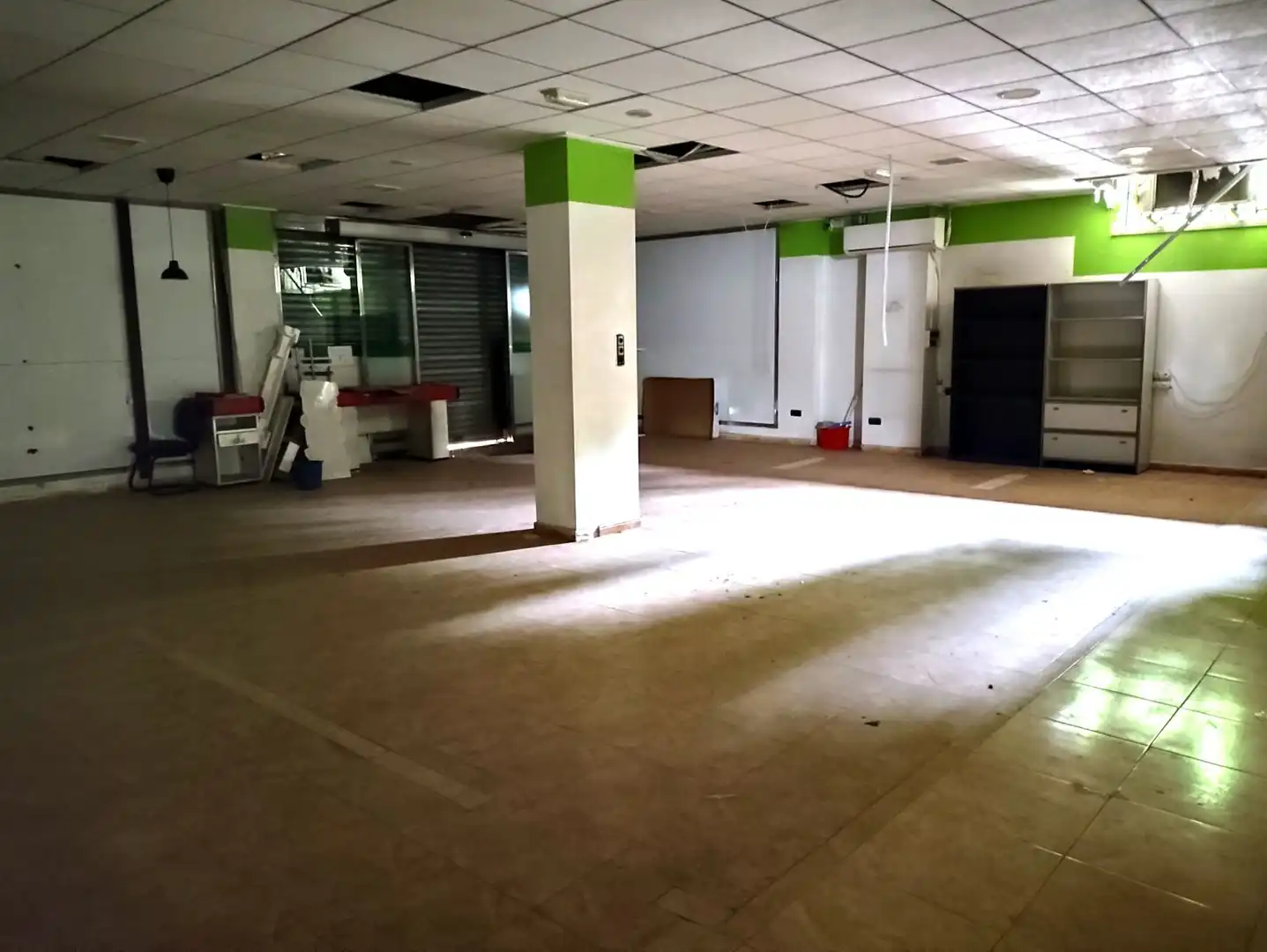 Local comercial en venda a Sur, imagen 5