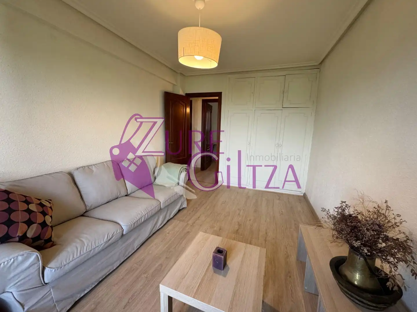 Living room of Flat for sale in Elgeta  with Heating and Furnished