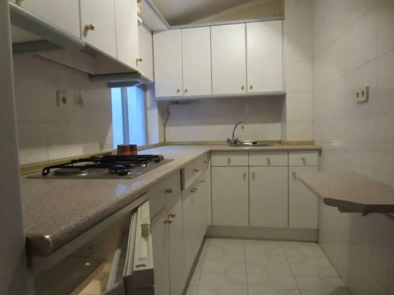 Cuina de Apartament en venda en Ciudad Rodrigo amb Calefacció i Moblat