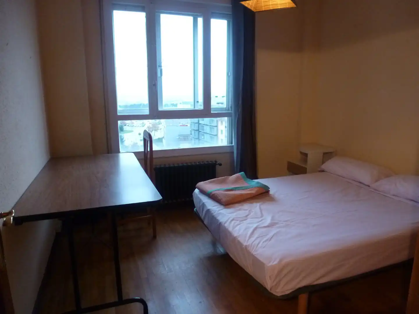 Habitación de Piso de alquiler en Barañáin / Barañain con Calefacción, Parquet y Amueblado