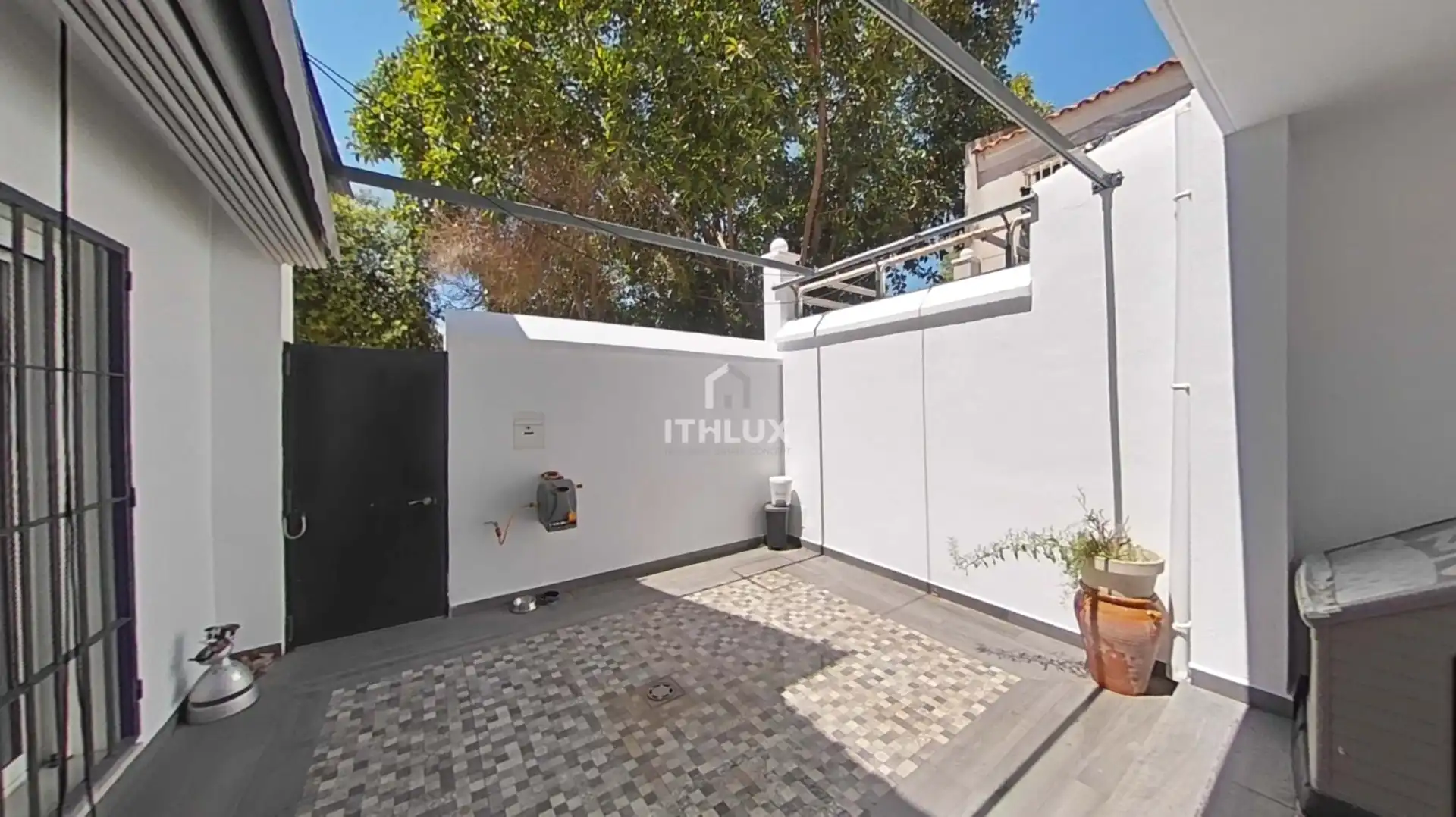 Terrace of Detached homes for sale in Sevilla  with Air Conditioner, Terrace and Storage room