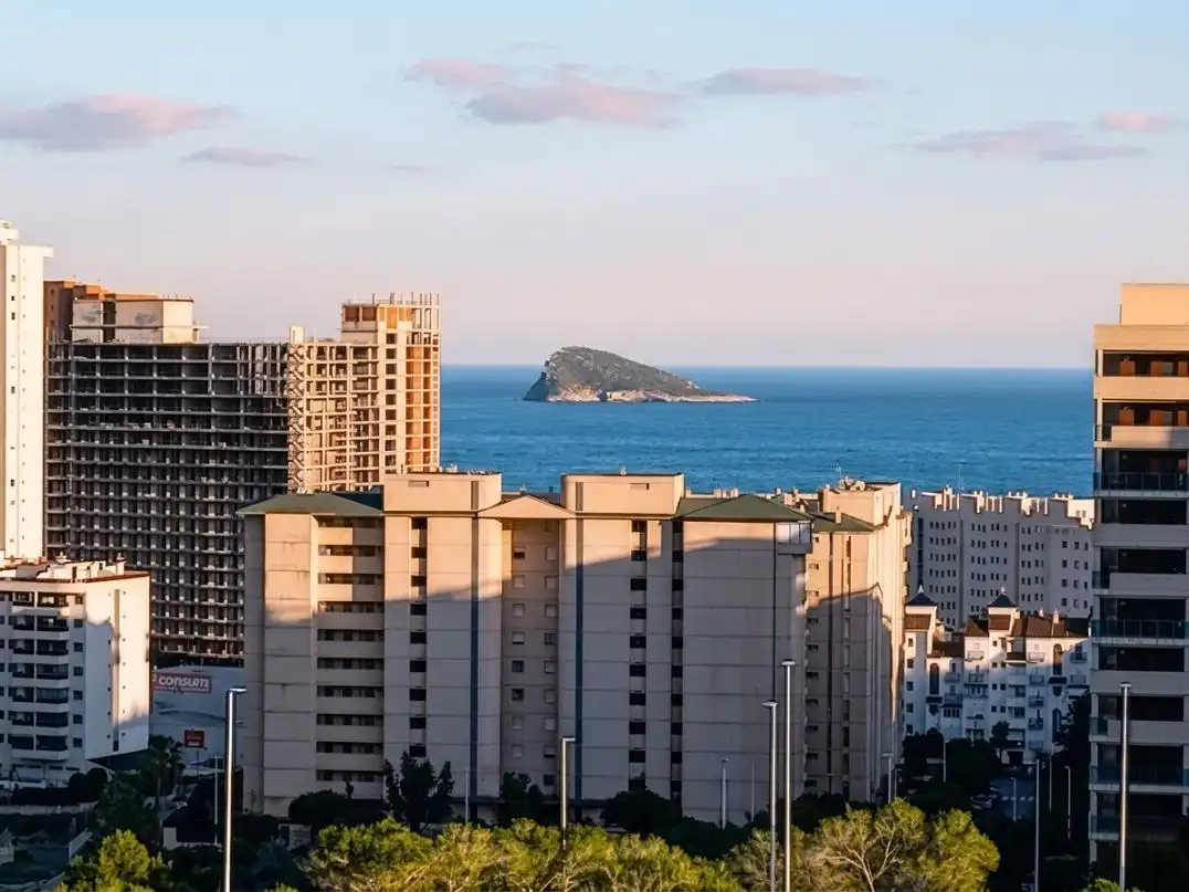 Apartamento con piscina en venta en La Cala de Villajoyosa, imagen 2