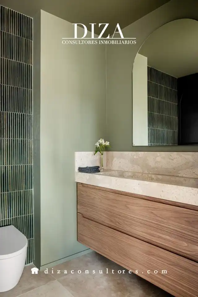 Badezimmer von Maisonette zum Verkauf in Madrid mit Klimaanlage und Terrasse