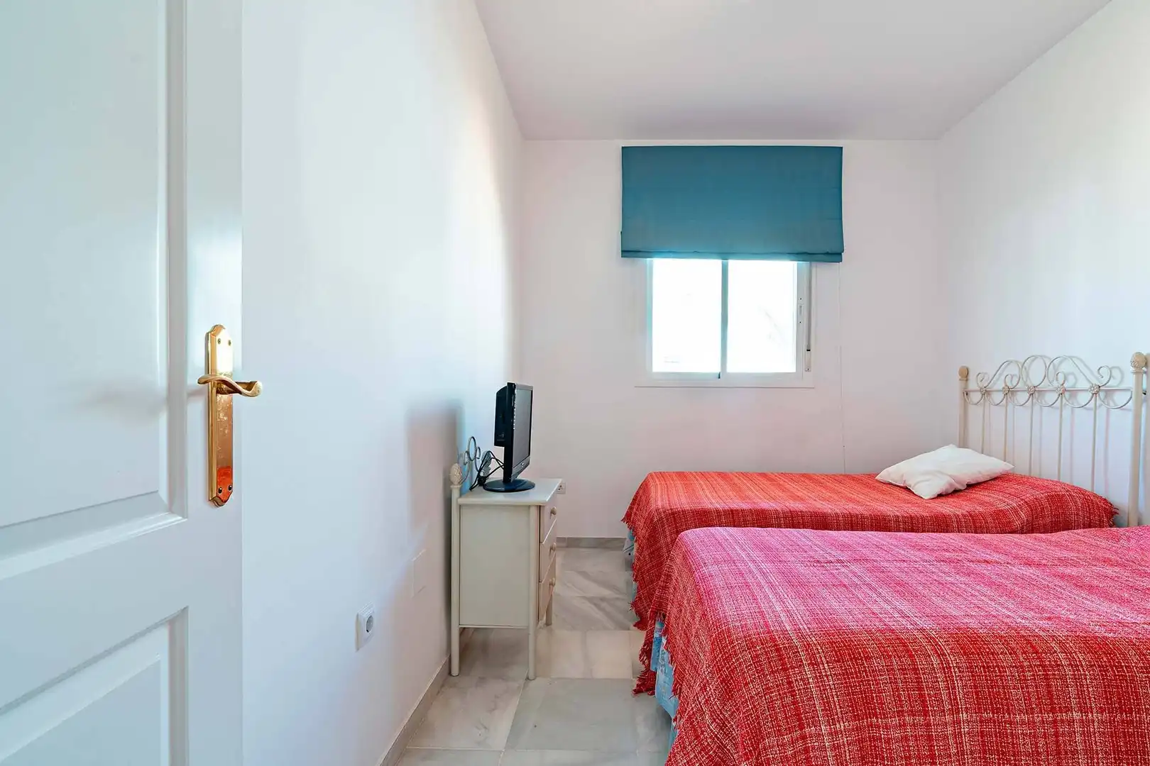 Habitación de Piso en venta en Almería con Jardín privado, Terraza y Trastero