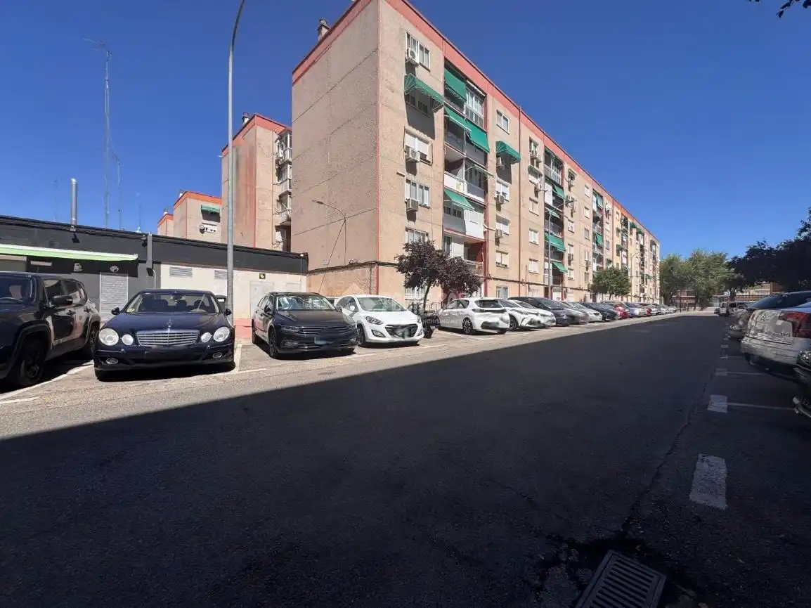 Parkplatz von Wohnung zum Verkauf in Alcalá de Henares