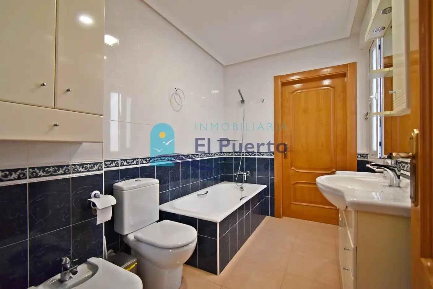 Bathroom of Houses for sale in Cartagena  with Air Conditioner, Private garden and Terrace
